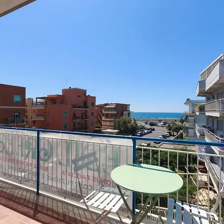 Ostia Holiday Tartane *